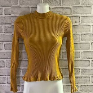 Lefties women’s mustard coloured size XL sweater, fitted​